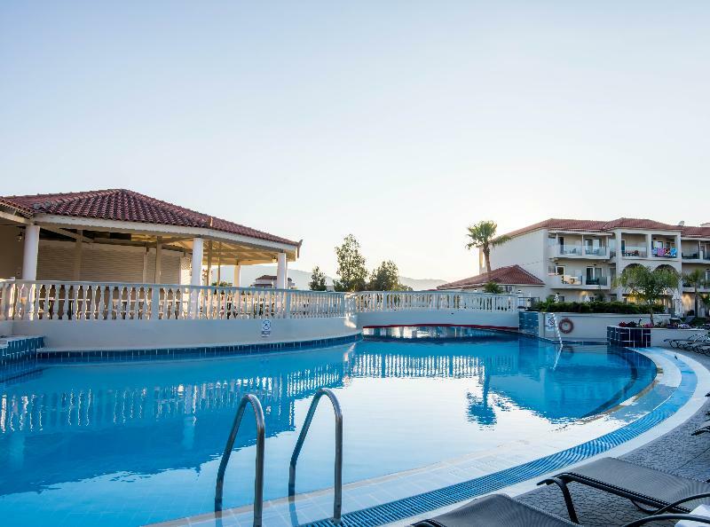 Hotel Exotica & By Zante Plaza Kalamákion